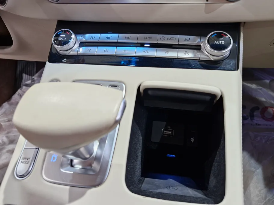 2021 Genesis G90 Platinum 