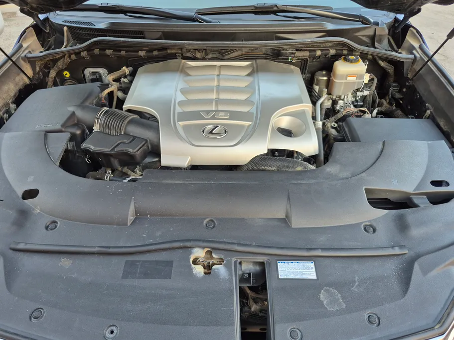 2021 Lexus LX 570 S 