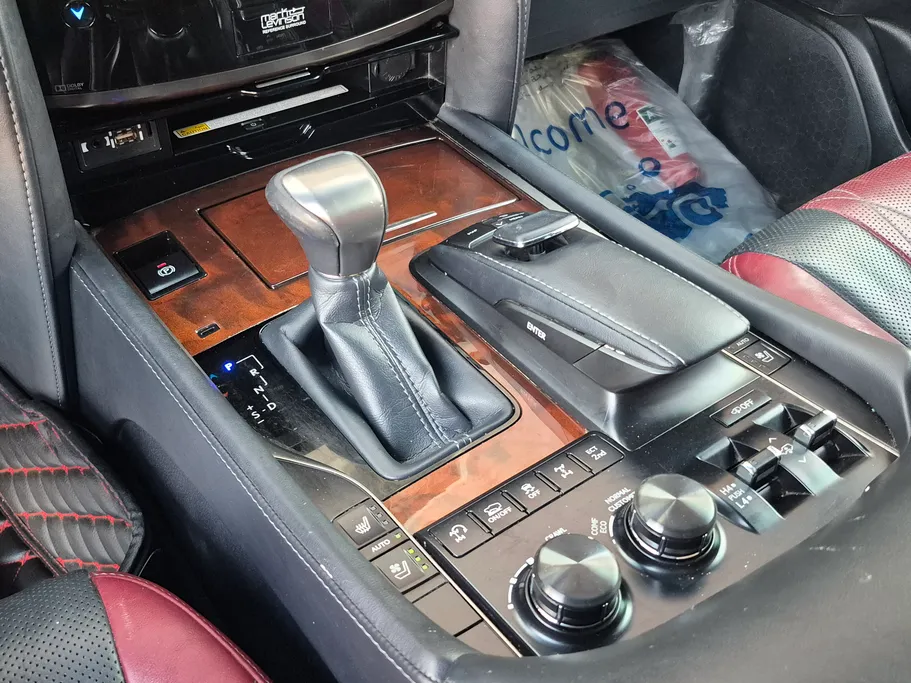 2021 Lexus LX 570 S 