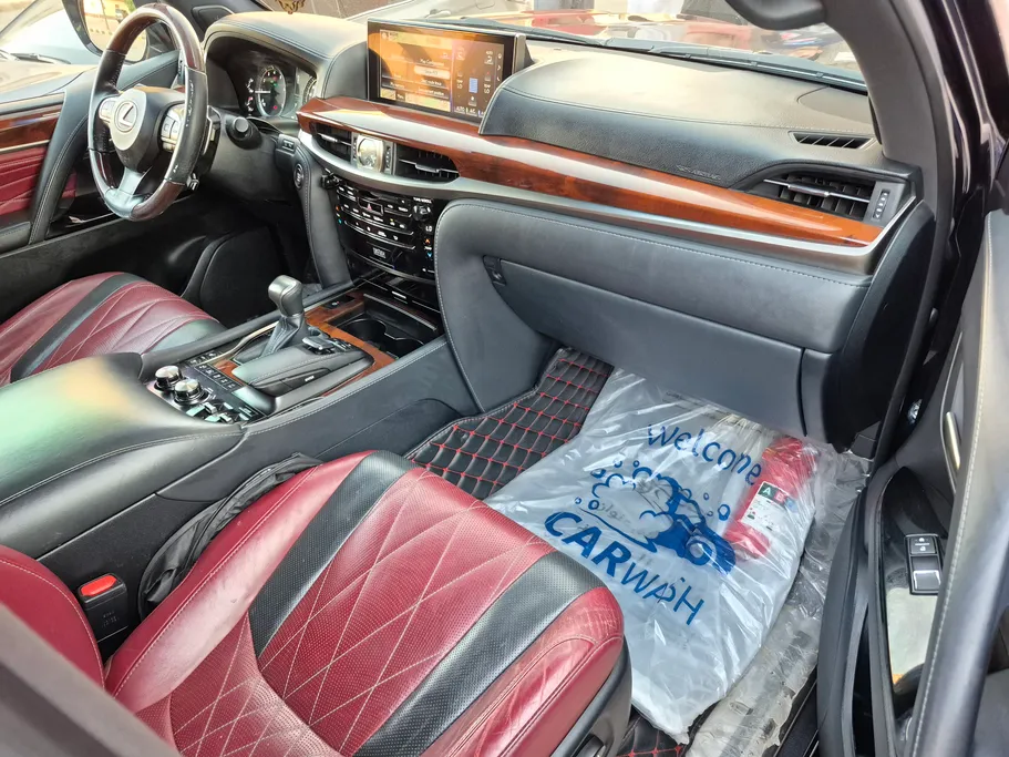 2021 Lexus LX 570 S 