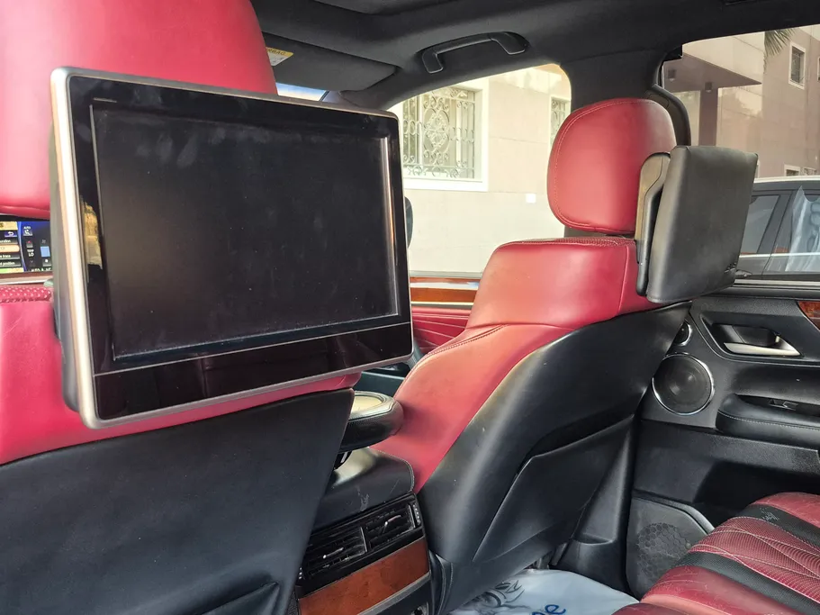 2021 Lexus LX 570 S 
