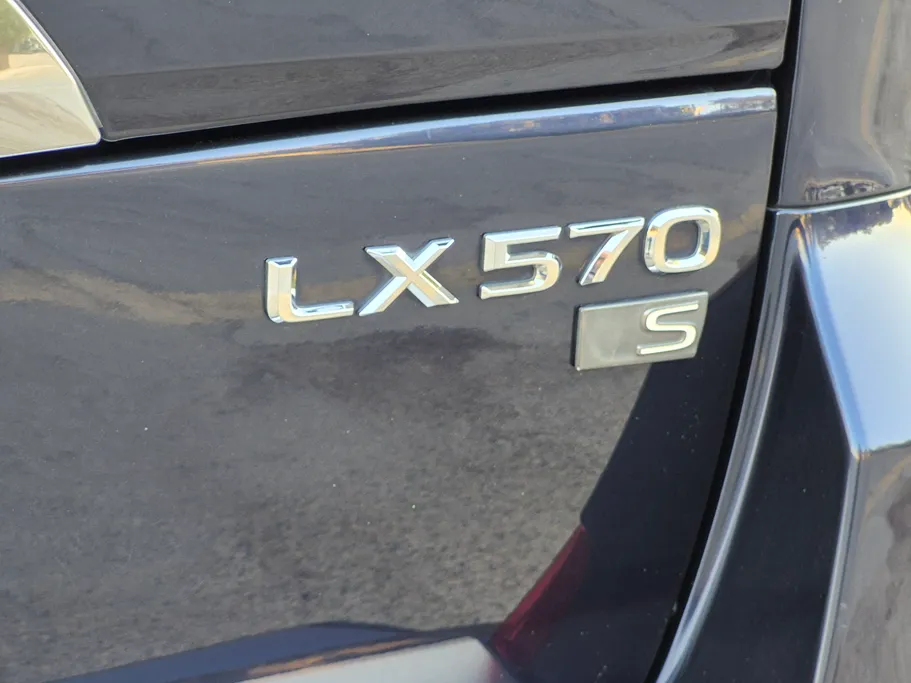 2021 Lexus LX 570 S 