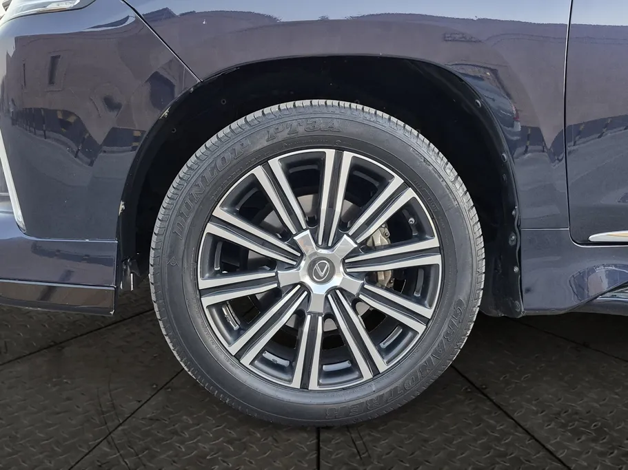 2021 Lexus LX 570 S 