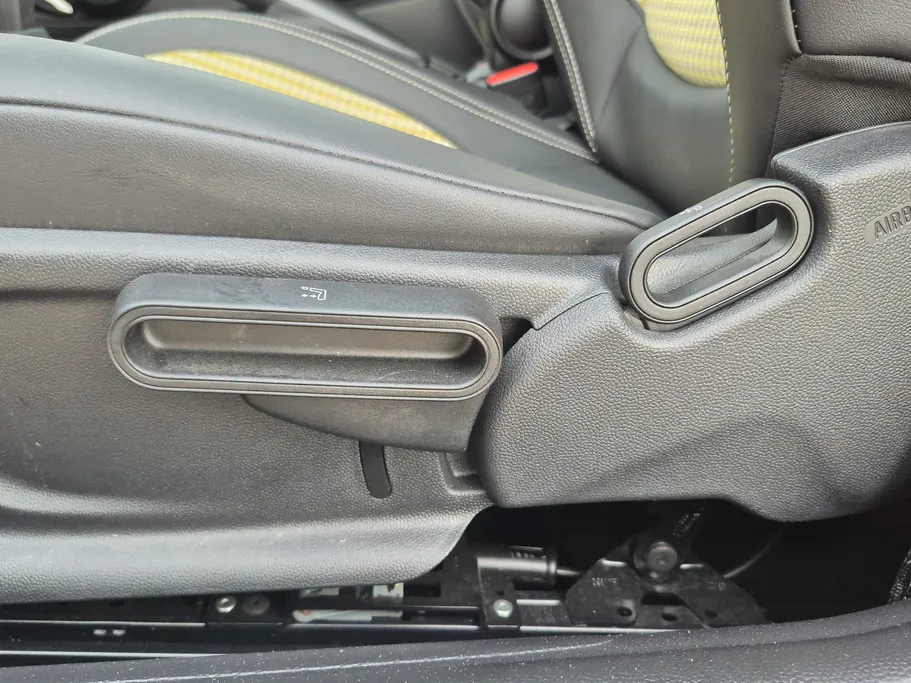 ميني كوبر هاتشباك 2023 