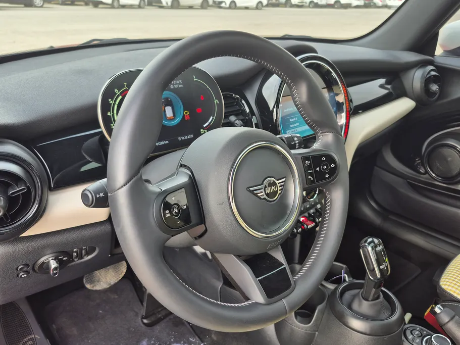 ميني كوبر هاتشباك 2023 