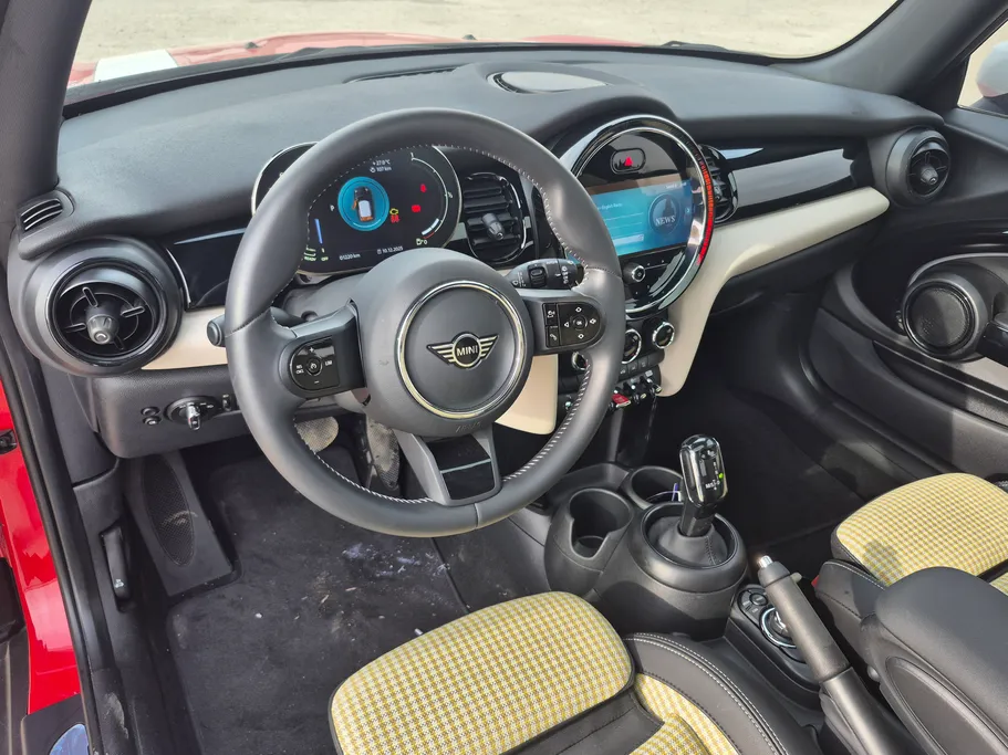 ميني كوبر هاتشباك 2023 