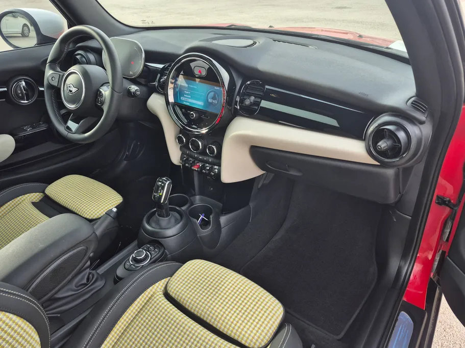 ميني كوبر هاتشباك 2023 