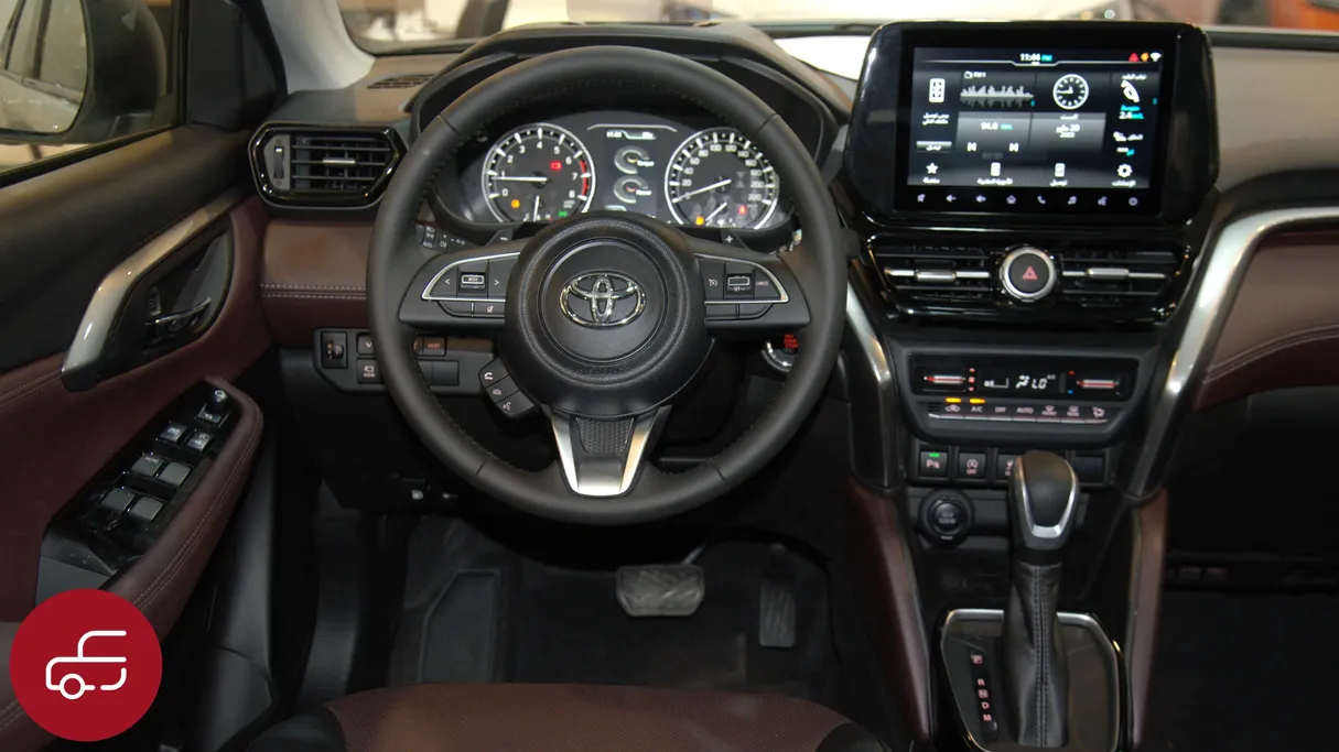 تويوتا أوربان كروزر GLX 2024 