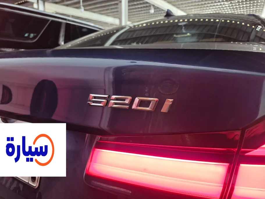 2022 BMW 5 Series 520i 