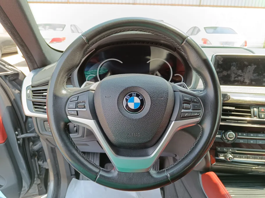 بي ام دبليو الفئة اكس 6 xDrive 35i	 2018 