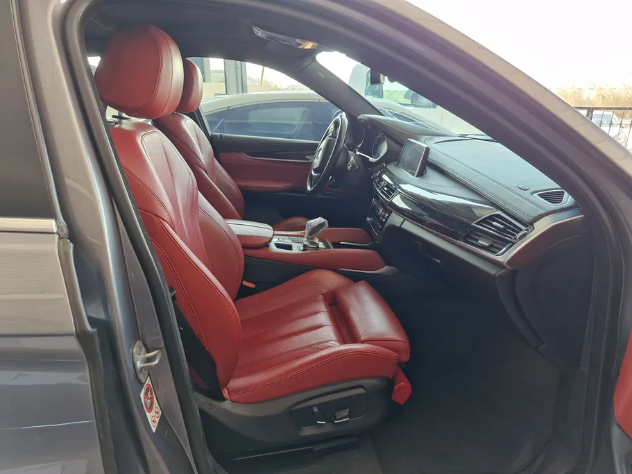 بي ام دبليو الفئة اكس 6 xDrive 35i	 2018 