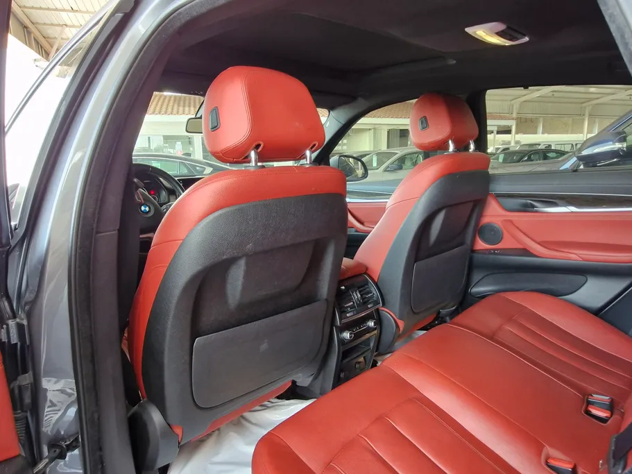 بي ام دبليو الفئة اكس 6 xDrive 35i	 2018 