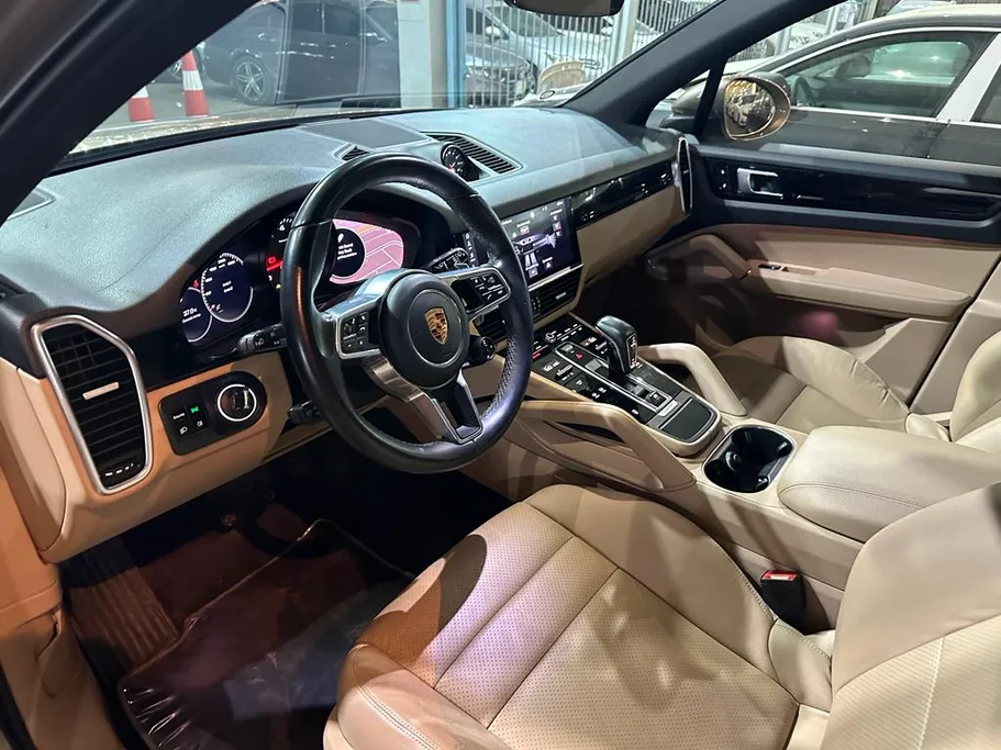 2019 Porsche Cayenne Base 