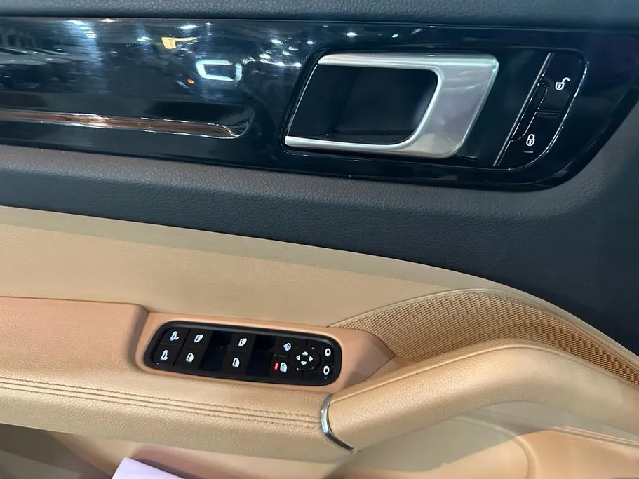 2019 Porsche Cayenne Base 