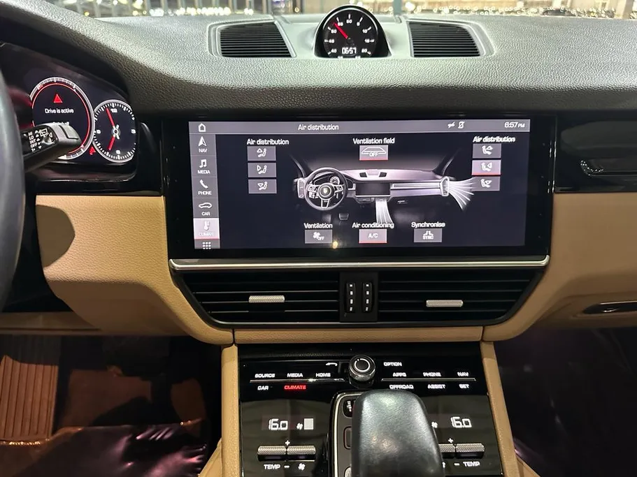 2019 Porsche Cayenne Base 