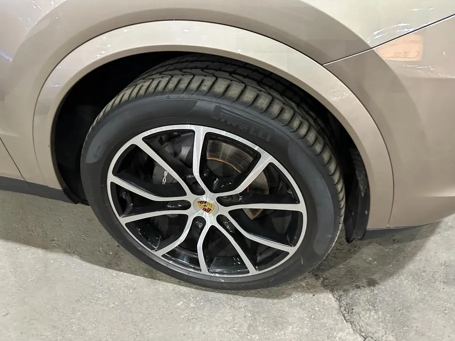 2019 Porsche Cayenne Base 