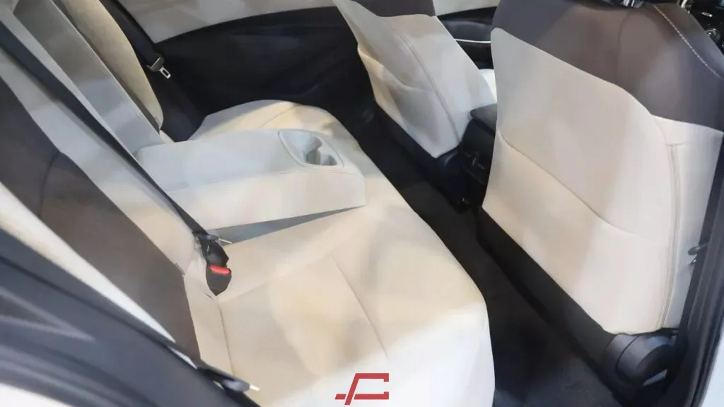 تويوتا كورولا GLI Moonroof 2024 