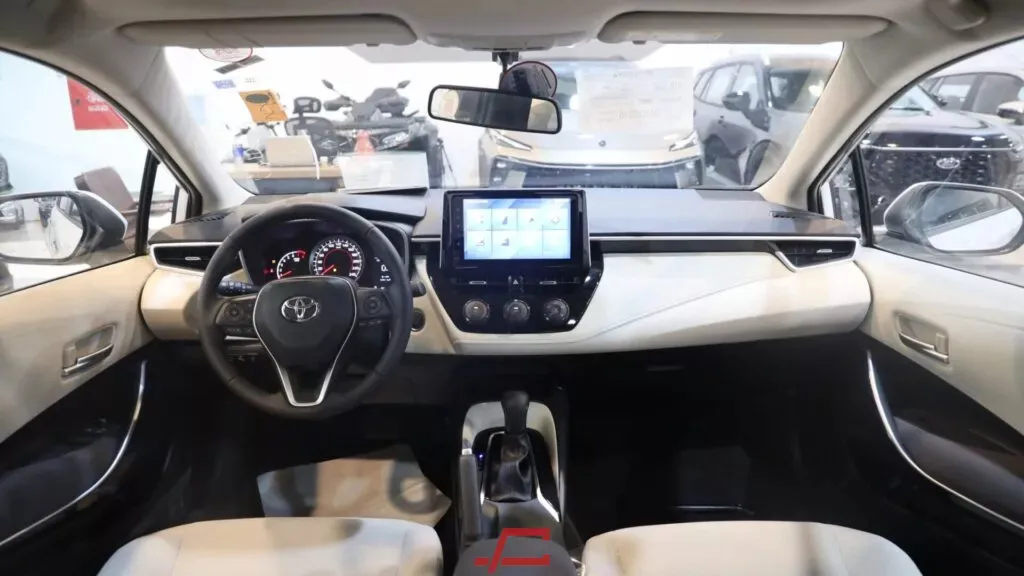 تويوتا كورولا GLI Moonroof 2024 