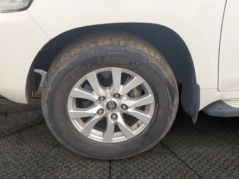 2021 Toyota Land Cruiser GXR 