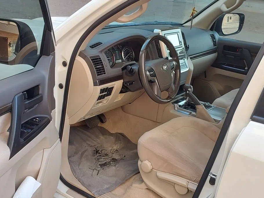 2021 Toyota Land Cruiser GXR 