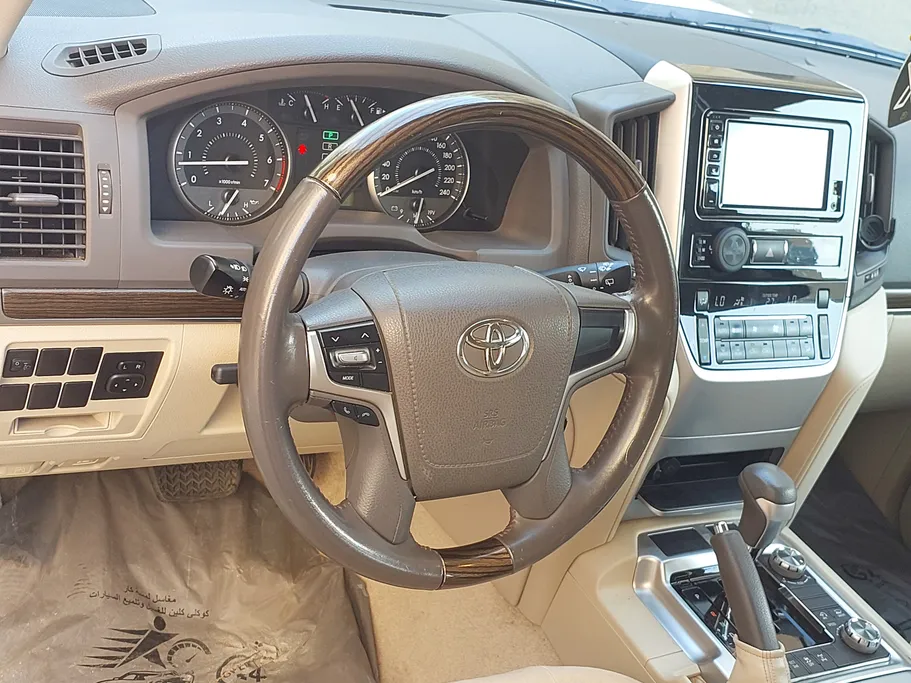2021 Toyota Land Cruiser GXR 