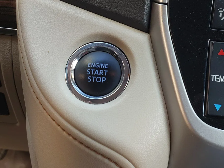 2021 Toyota Land Cruiser GXR 