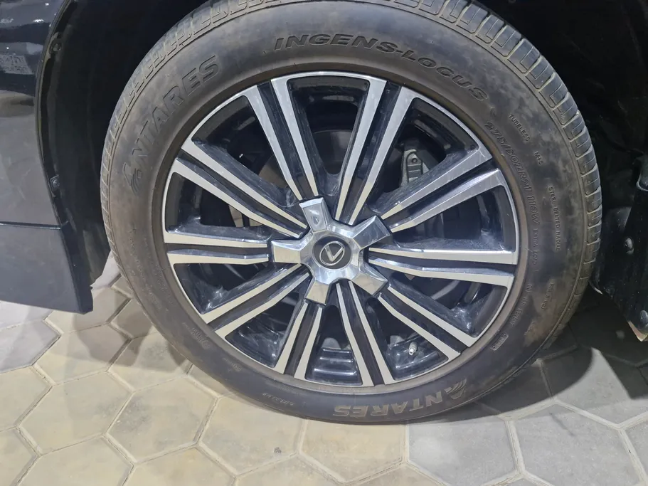 لكزس LX 570 S 2020 