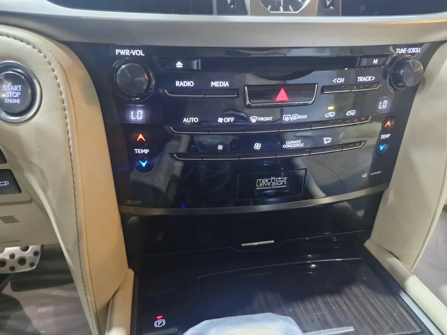 لكزس LX 570 S 2020 
