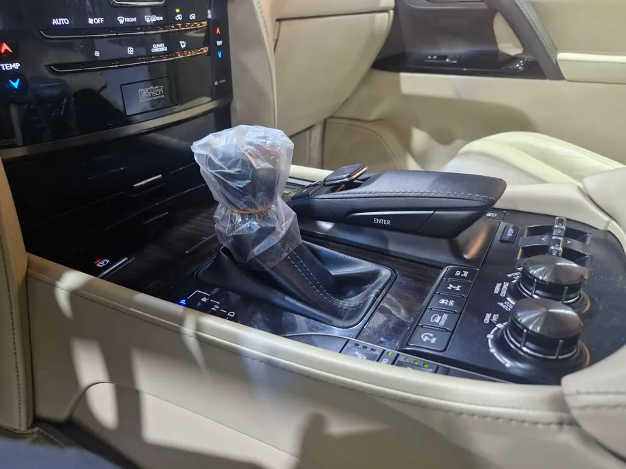 لكزس LX 570 S 2020 