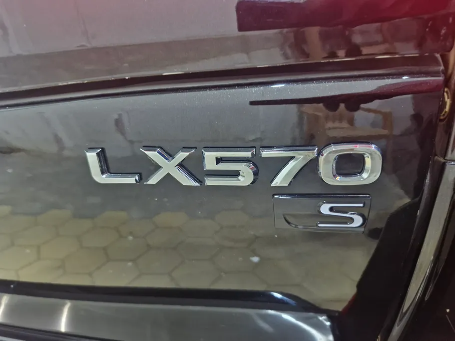 لكزس LX 570 S 2020 