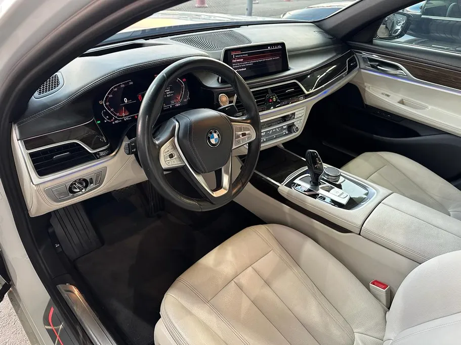 2021 BMW 7 Series 730Li 