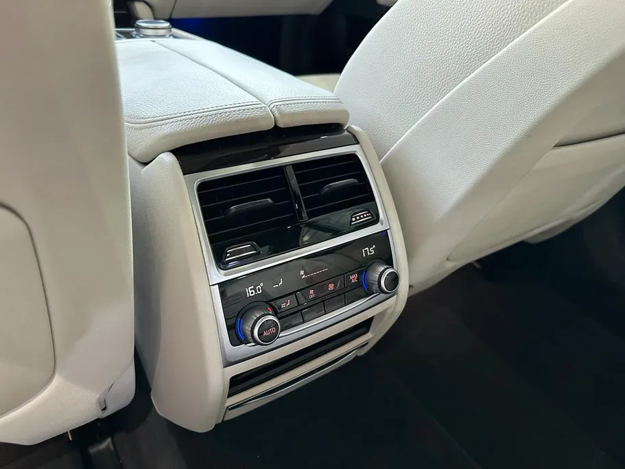 2021 BMW 7 Series 730Li 
