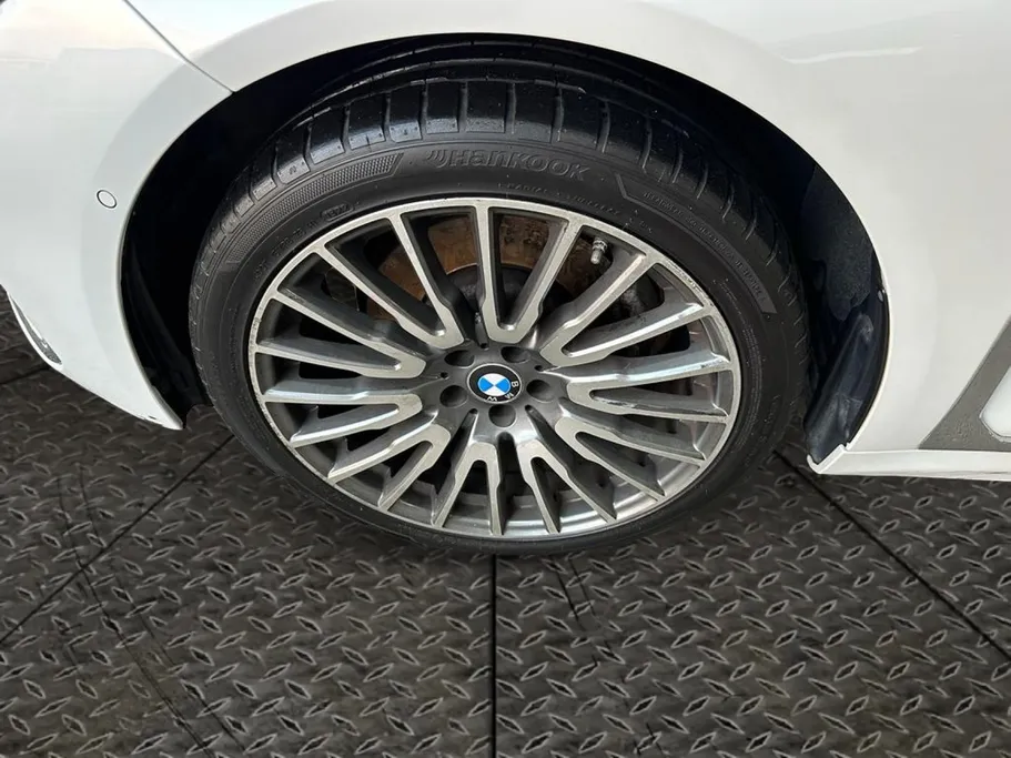 2021 BMW 7 Series 730Li 