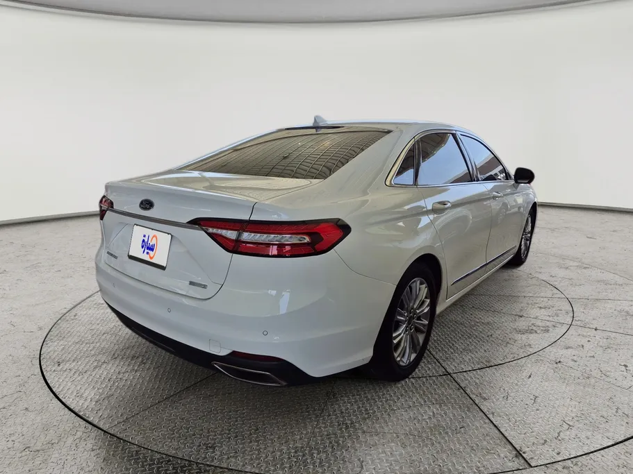 2022 Ford Taurus Ambiente 