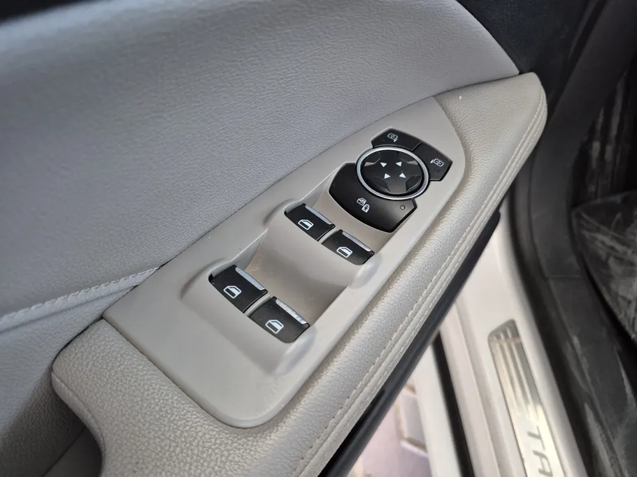 2022 Ford Taurus Ambiente 