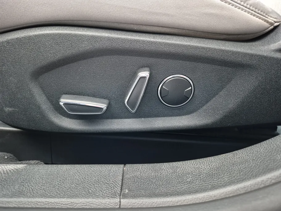 2022 Ford Taurus Ambiente 
