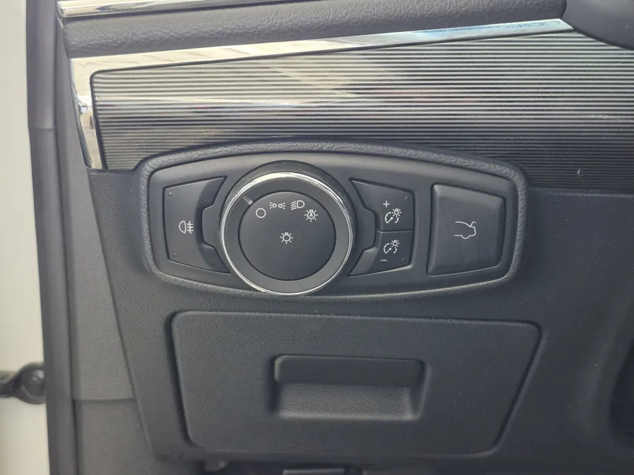 2022 Ford Taurus Ambiente 
