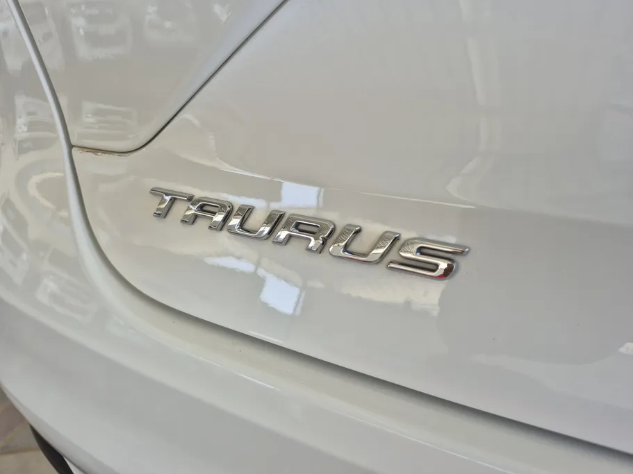 2022 Ford Taurus Ambiente 