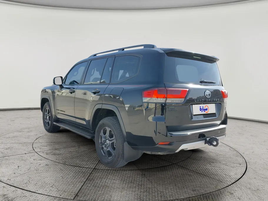 2023 Toyota Land Cruiser GR Sport 