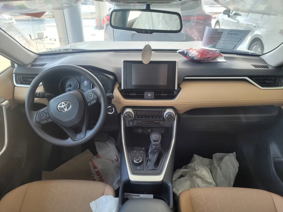 تويوتا راف فور XLE HEV 2024 