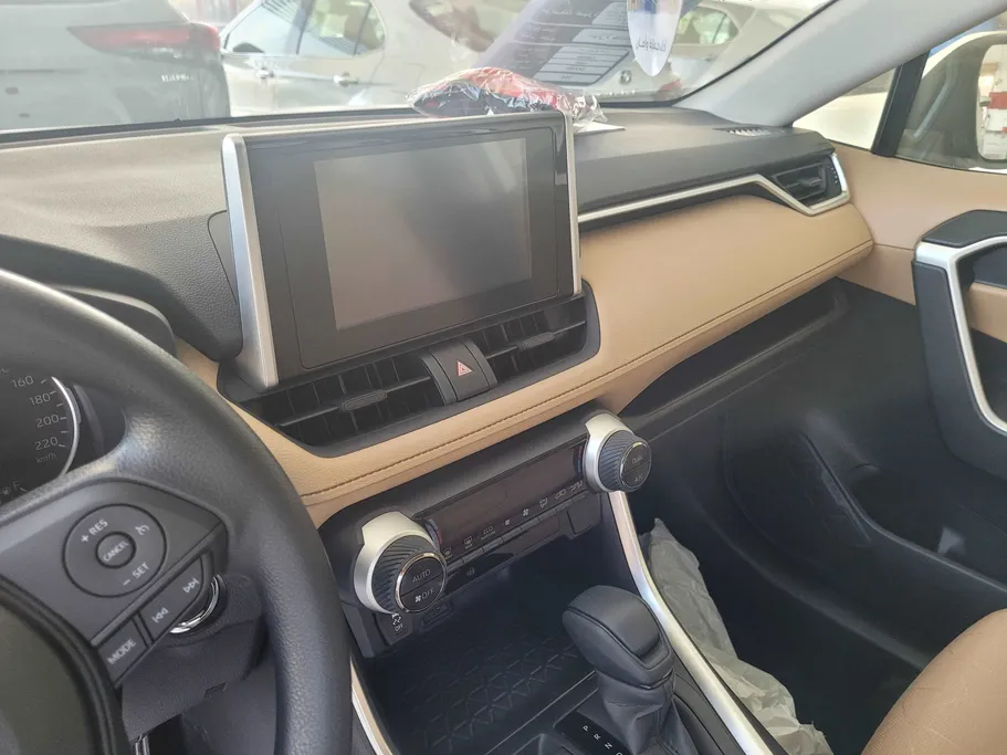 تويوتا راف فور XLE HEV 2024 