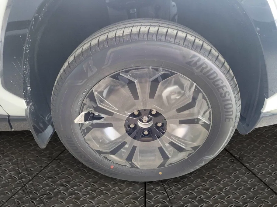 تويوتا راف فور XLE HEV 2024 