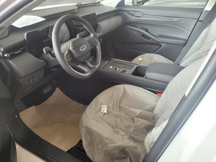 2024 Ford Taurus Ambiente 