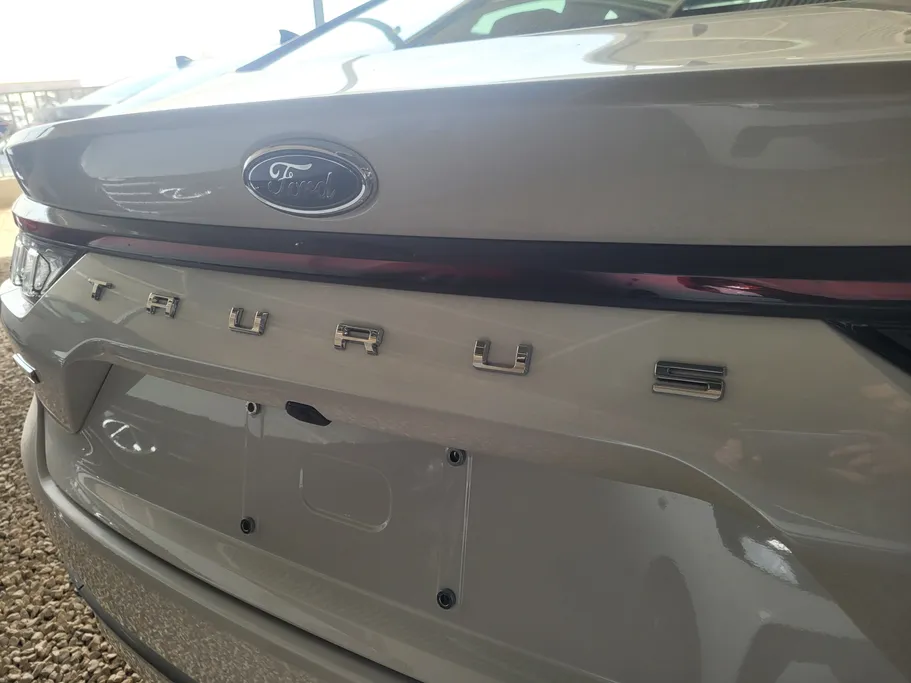 2024 Ford Taurus Ambiente 