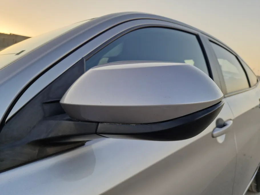 2023 Toyota Yaris  Y 