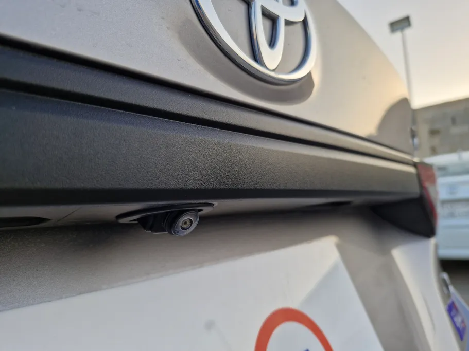 2023 Toyota Yaris  Y 