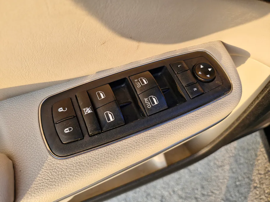 2021 Chrysler 300 LIMITED 