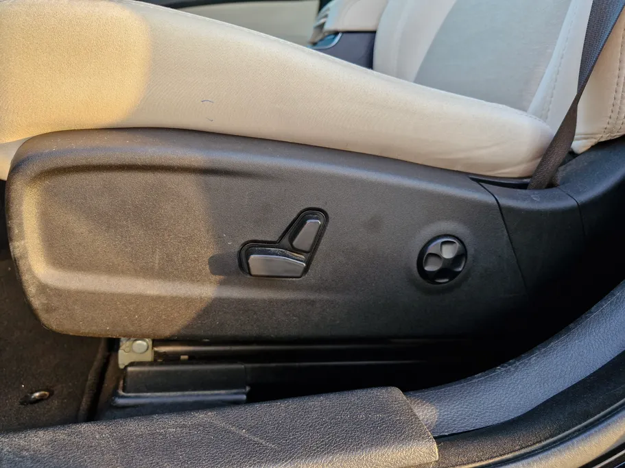 2021 Chrysler 300 LIMITED 