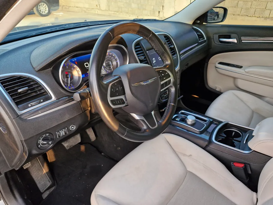 2021 Chrysler 300 LIMITED 