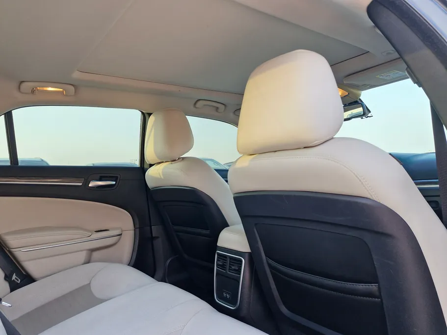 2021 Chrysler 300 LIMITED 